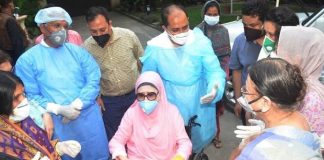 প্রধানমন্ত্রীর অনুকম্পায় বিদেশ যেতে পারবেন খালেদা জিয়া, সাজা স্থগিতের মেয়াদ বাড়াতে পরিবারের আবেদন, দলের নেতারা জানেন না