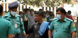 ঢাবি ছাত্রী ধর্ষণ: মজনুর যাবজ্জীবন কারাদণ্ড, কাঠগড়ায় আসামির চিৎকার চেঁচামেচি , রুদ্ধদ্বার কক্ষে রায় ঘোষণা