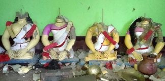 খুলনায় হিন্দুদের মন্দির বাড়িঘরে হামলার ঘটনায় থমথমে পরিস্থিতি, আরও একজন গ্রেফতার