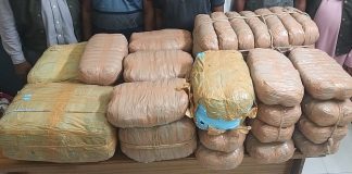 রাজধানীতে ১২০ কেজি গাঁজা, প্রাইভেটকারসহ ৫ মাদক ব্যবসায়ী গ্রেফতার